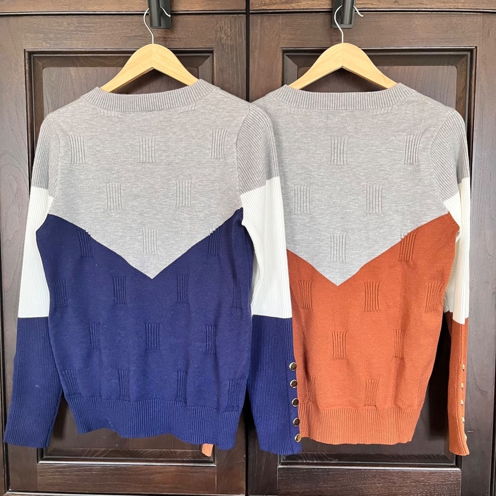 AMAZON VNeck Sweater Lot of 2 Womens S Gray Ivory Navy Rust Classic Work Staple - Picture 5 of 7